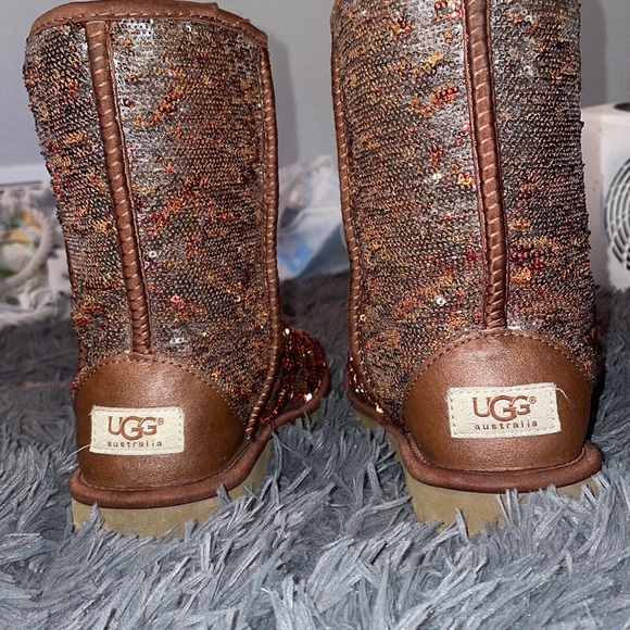 Uggs with silver and brown sequins - Picture 2 of 5